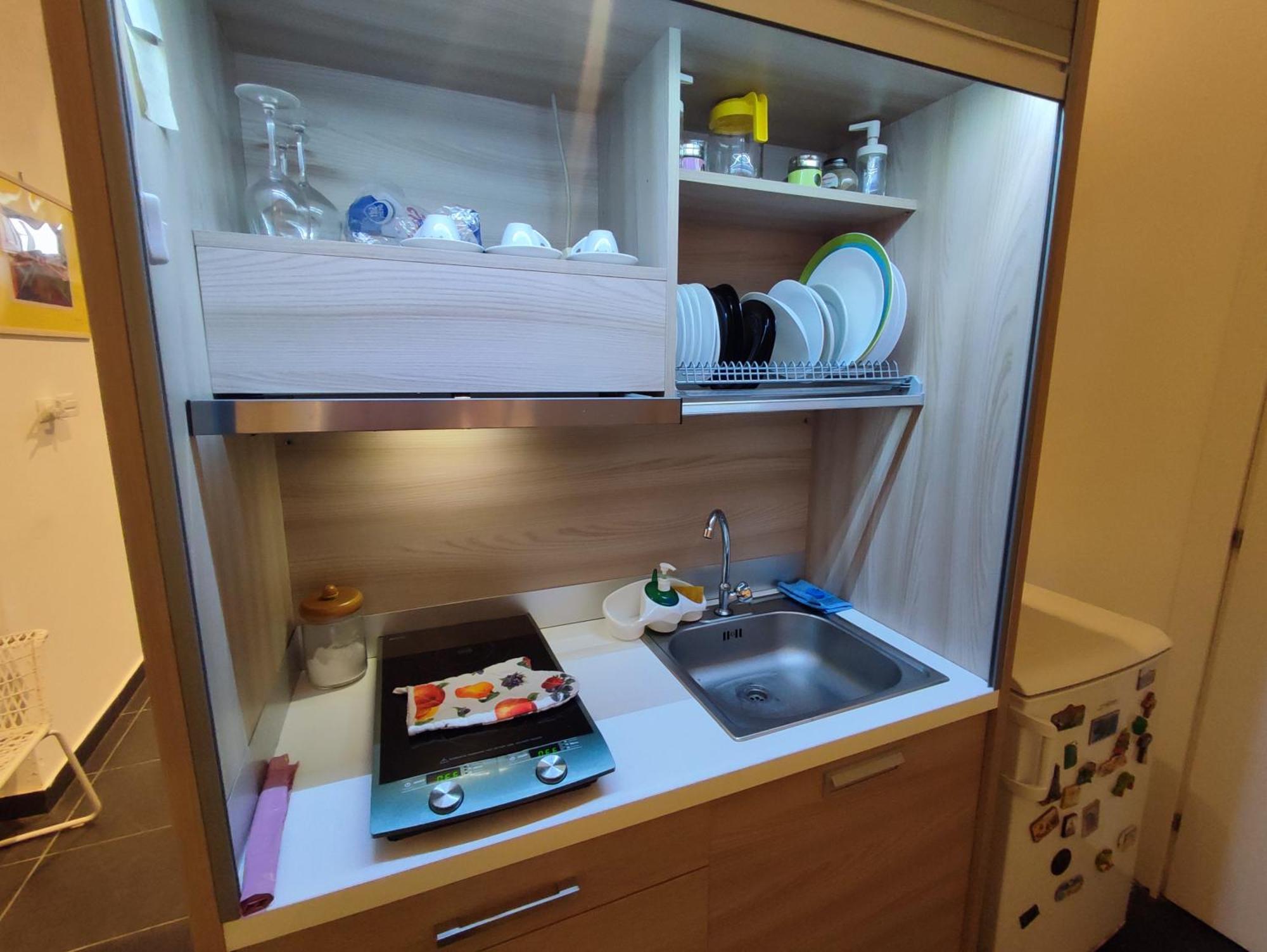 โยมิซุส เดอะ สตรัคเจอร์ ฟอร์ ยัวร์ ฮอลิเดย์ Bed & Breakfast คอมิโซ ภายนอก รูปภาพ
