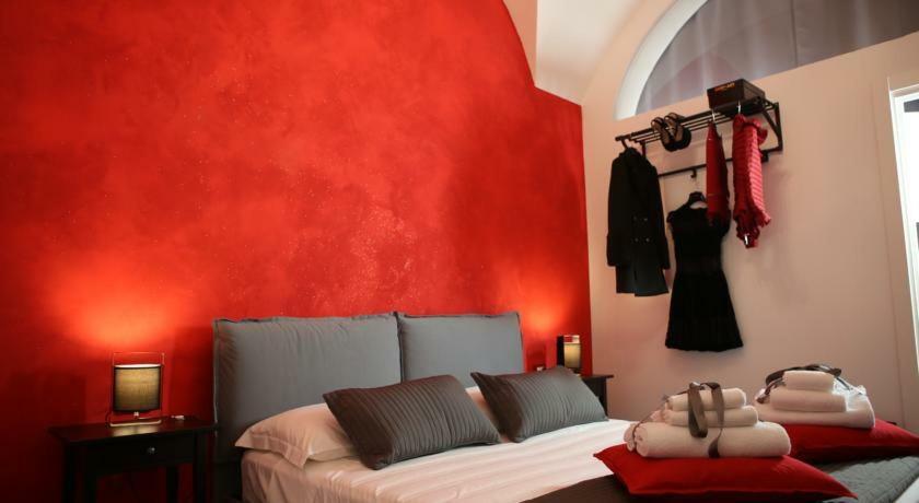 โยมิซุส เดอะ สตรัคเจอร์ ฟอร์ ยัวร์ ฮอลิเดย์ Bed & Breakfast คอมิโซ ภายนอก รูปภาพ